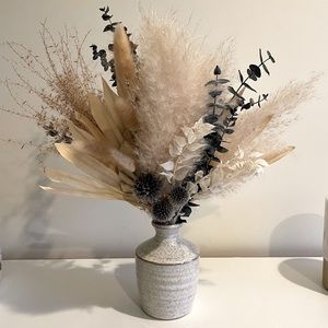 Dried Flower Arrangement Dimensions
Width: 12 Inches; Height: 12 Inches